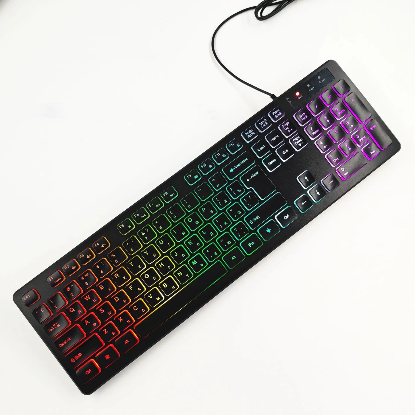 RGB 電競鍵盤 — 有線 USB，104 鍵，背光，防潑水，多語言